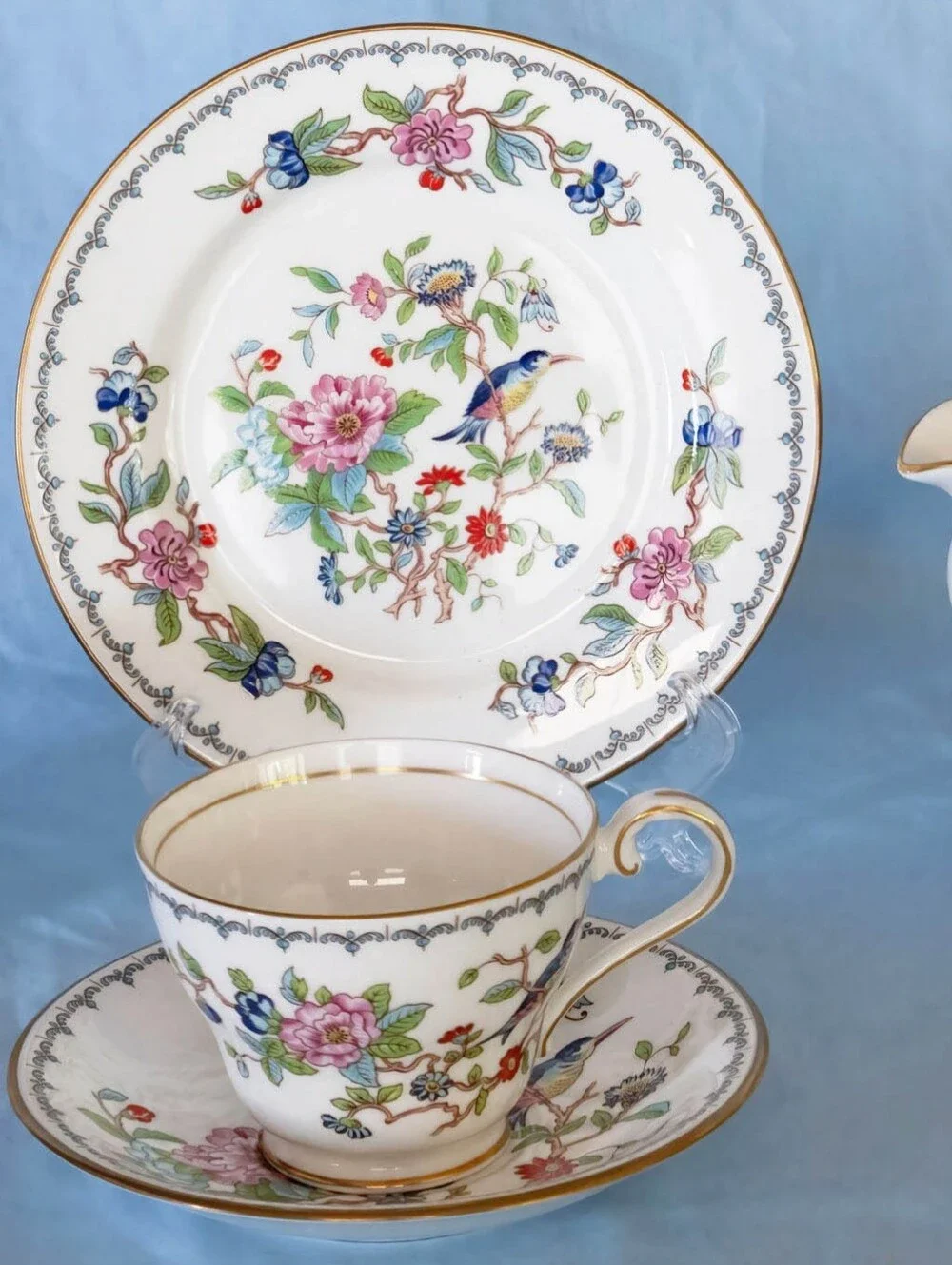 Beautiful Aynsley England Pembroke Cup and Saucer W/ Bread & Butter Plates 6 Set